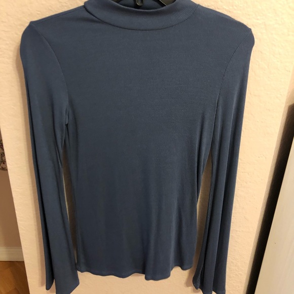 Abercrombie & Fitch Tops - Abercrombie & Fitch Mock neck ribbed tee